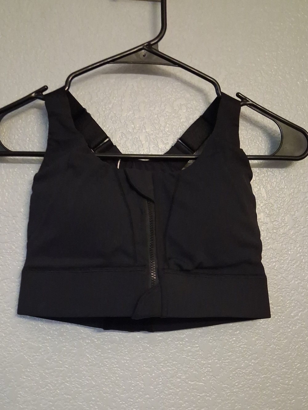 HALARA Black Front-Zip Padded Sports Bra